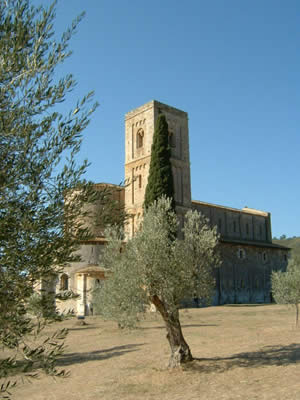 Vista dell'Abbazia di SAnt'Antimo